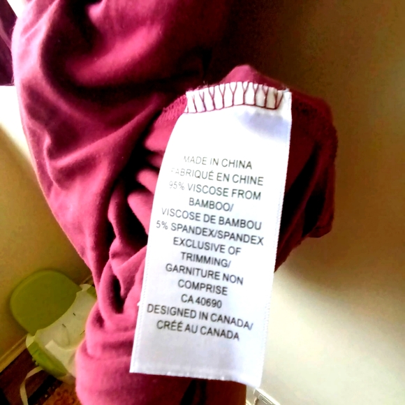 Maroon LNBF "Leave Nothing But Footprints" Long Sleeve Tunic - Picture 4 of 4